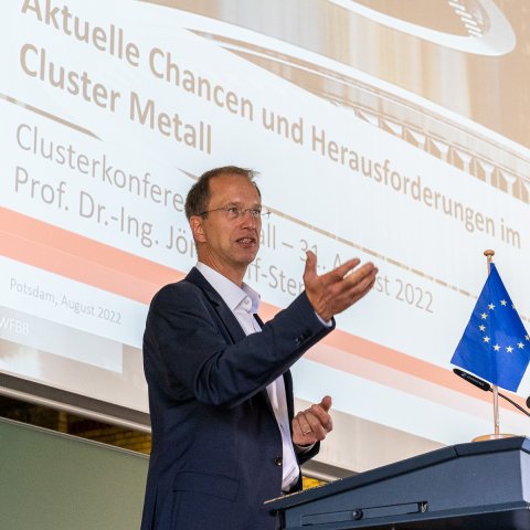 Clustersprecher Prof. Dr.-Ing. Jörg Reiff-Stephan 